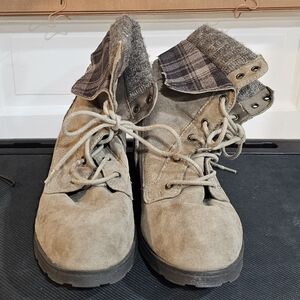 Tan Suede Lace-Up Boots with Plaid Lining